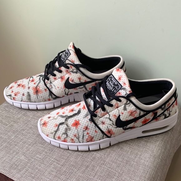 SOLD‼️Nike SB ‘Cherry Blossom’ - Picture 3 of 12